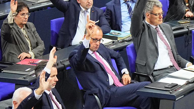 Abstimmung zum "Zustrombegrenzungsgesetz"