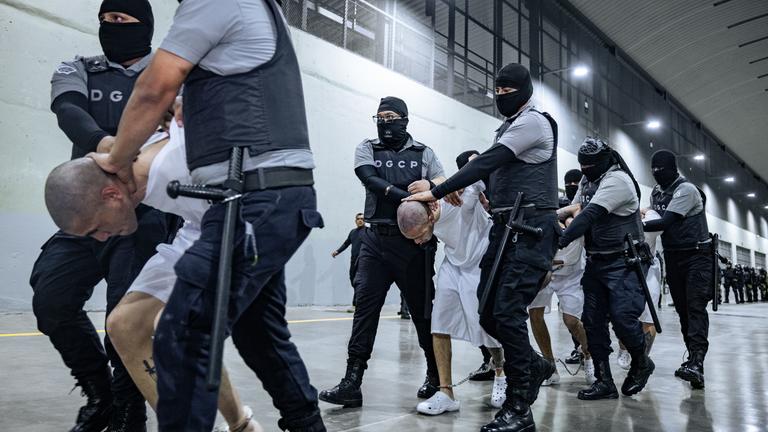 USA schicken weitere angebliche Kriminelle nach El Salvador