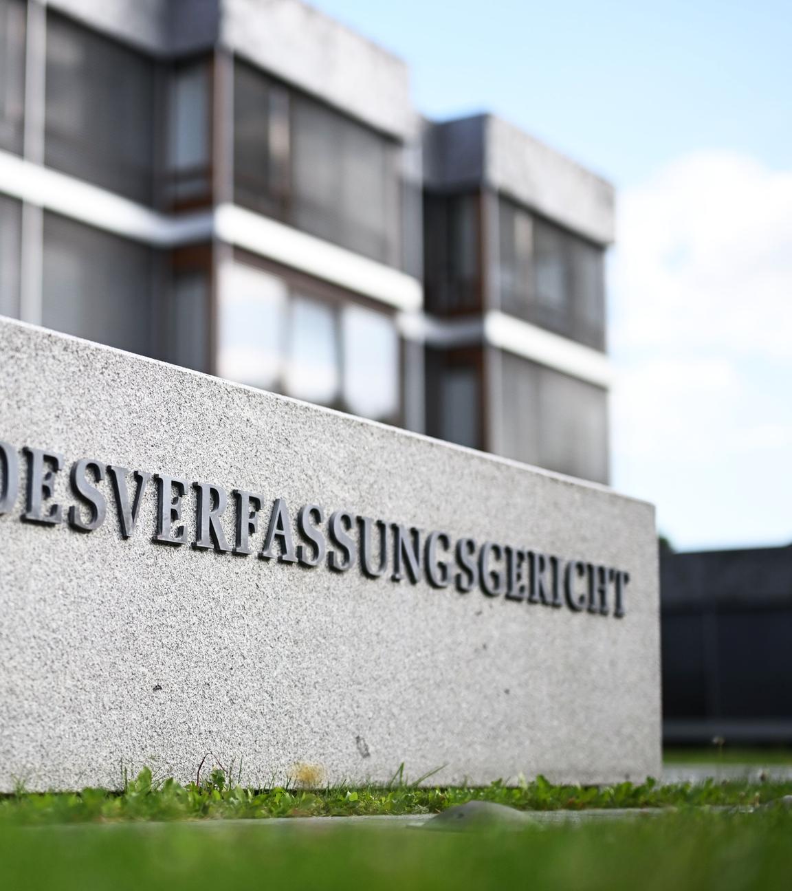 Symbolbild Schriftzug Bundesverfassungsgericht