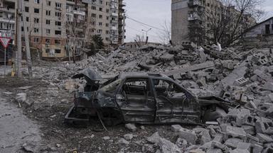 25.03.2025, Ukraine, Pokrowsk: Dieses vom Pressedienst der 93. Selbständigen mechanisierten Brigade zur Verfügung gestellten Foto zeigt die Zerstörung in Pokrowsk in der Region Donezk. (zu dpa: «Russland nimmt Hunderte Quadratkilometer in Ostukraine ein