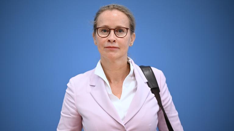  Frauke Brosius-Gersdorf, Juristin, stellt den Abschlussbericht der Kommission zur reproduktiven Selbstbestimmung und Fortpflanzungsmedizin vor.