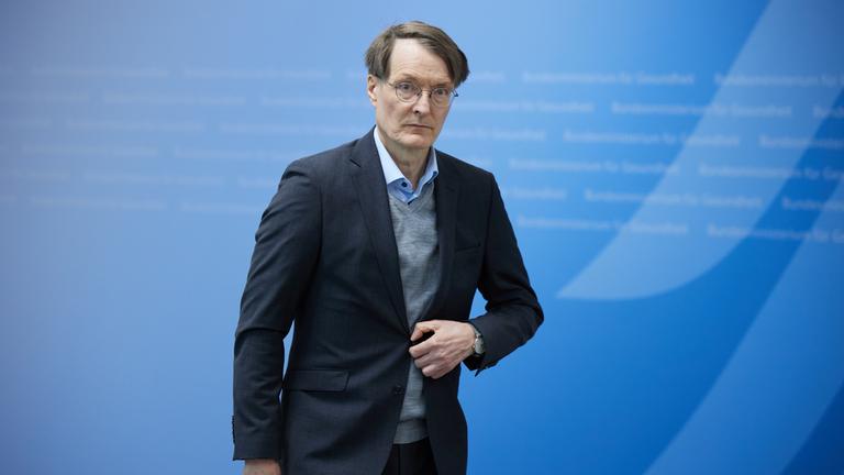 Gesundheitsminister Karl lauterbach zum Start der ePA