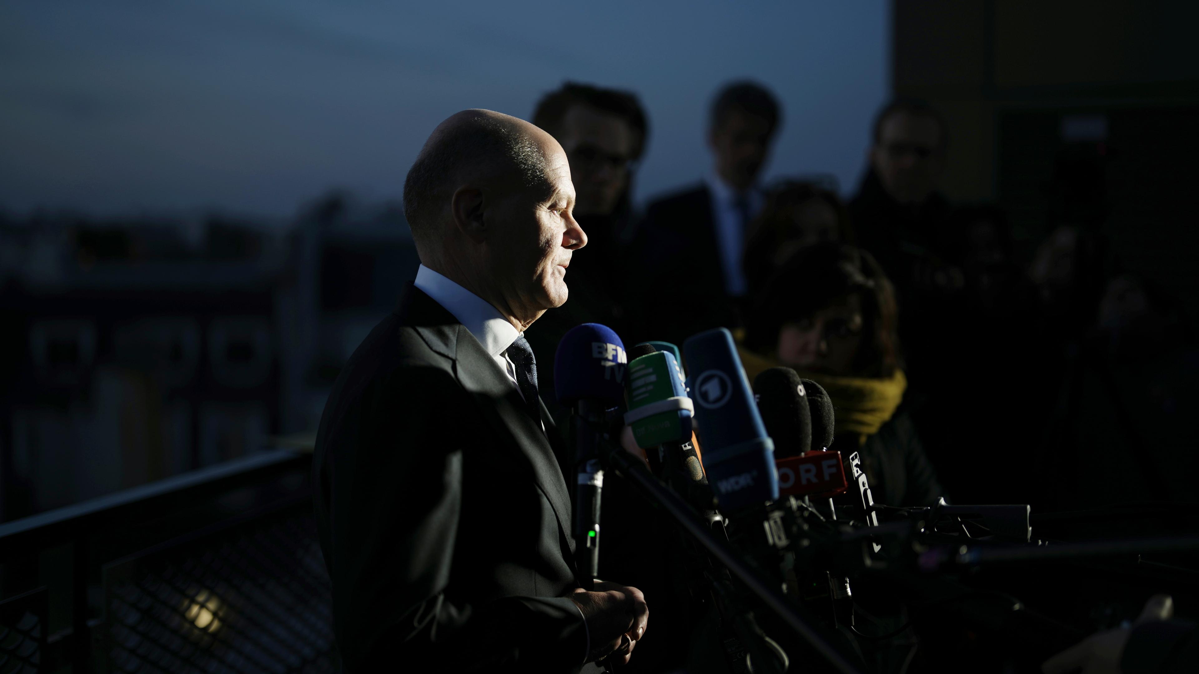 Sondergipfel zur Ukraine in Paris