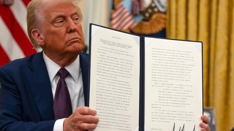 Nach Amtseinführung Trump - Anordnungen