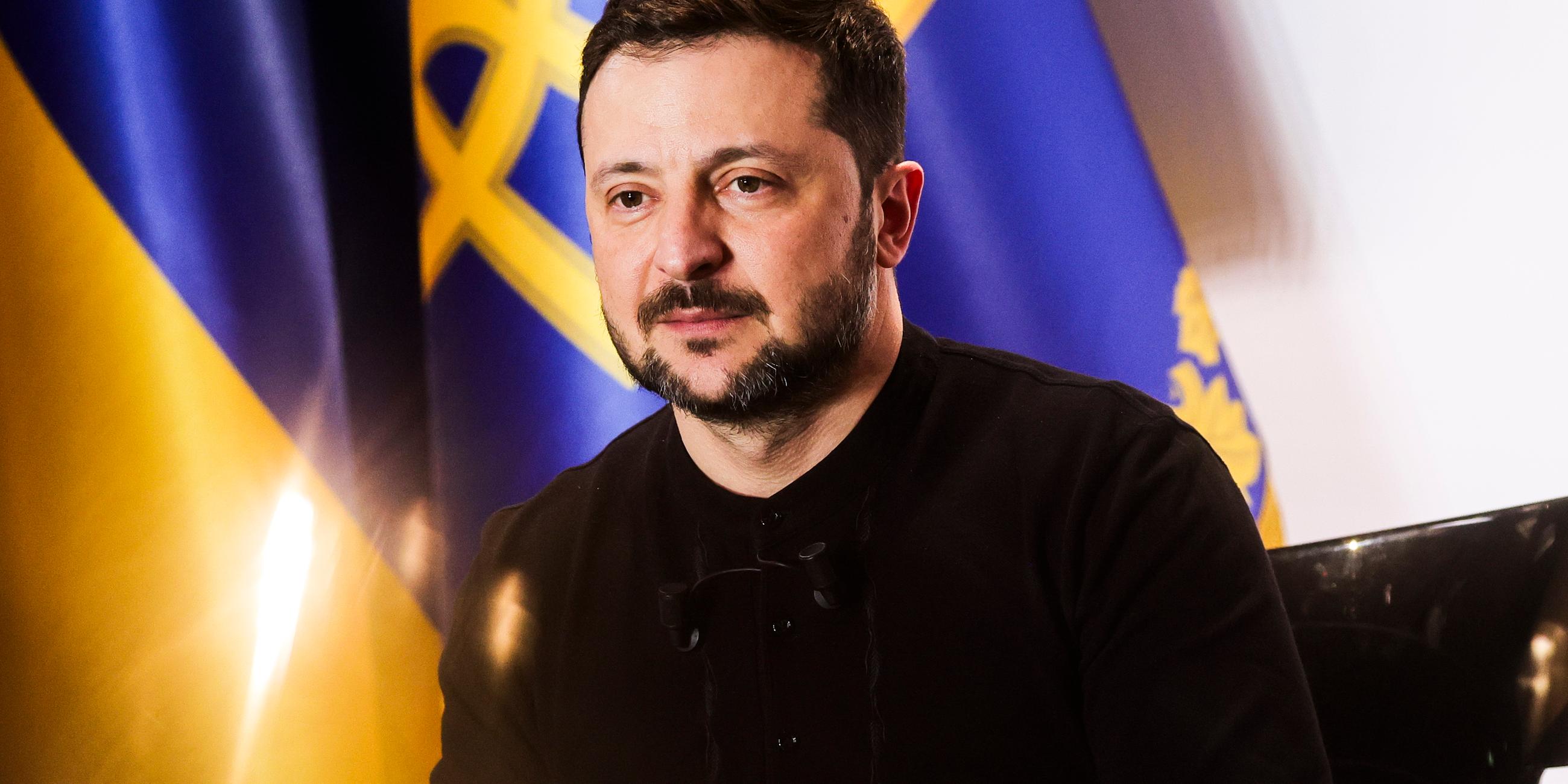 Ukrainian President Zelensky holds press conference in Paris