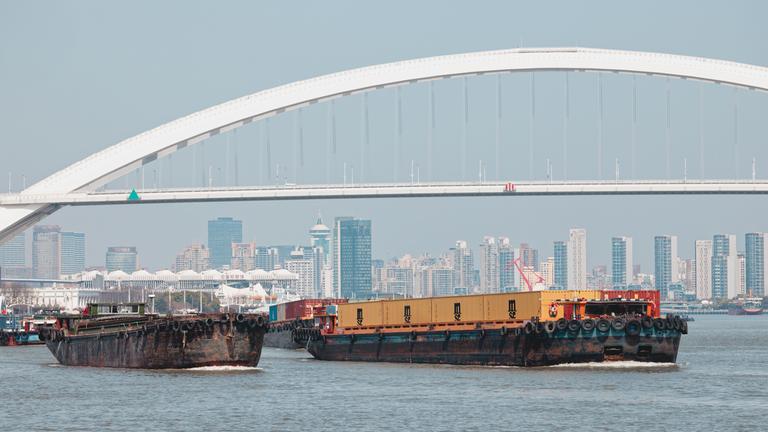 China urges US to cancel new tarrifs, announces counter-measures