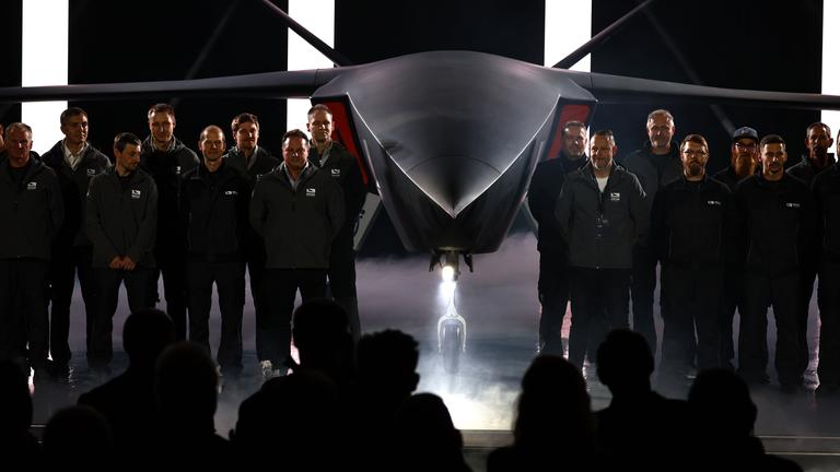 Präsentation des neuen Luftabwehrsystems von Helsing