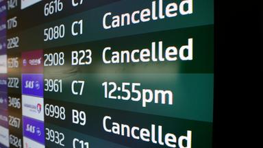 Die FAA wird aufgrund des Regierungsstillstands den Flugverkehr an großen Flughäfen reduzieren.