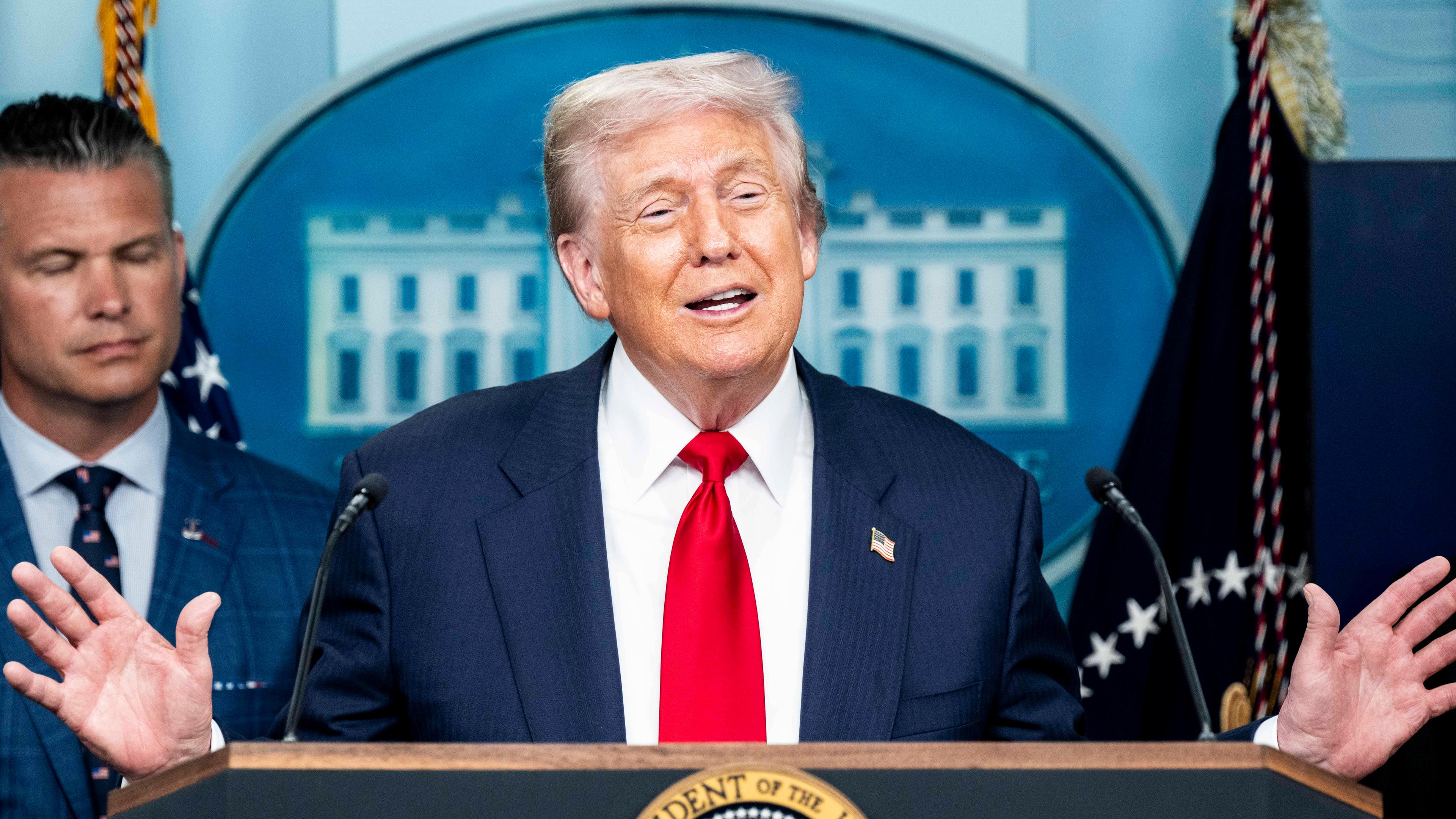 Trump spricht am 11. August 2025 in Washington