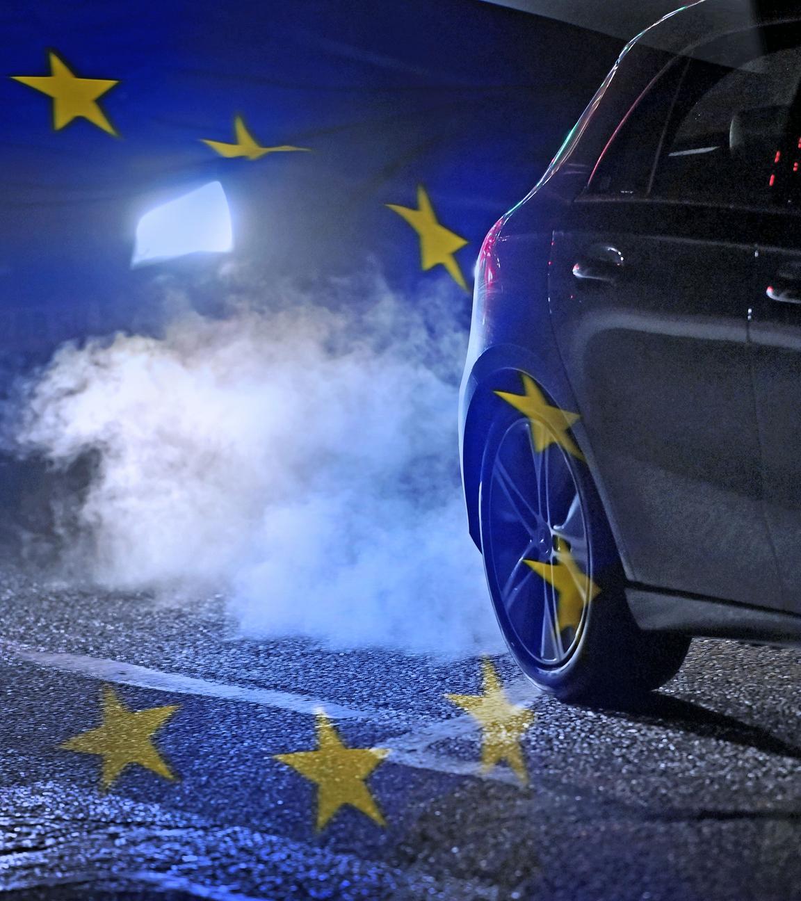 Autoabgase eines Verbrenners.