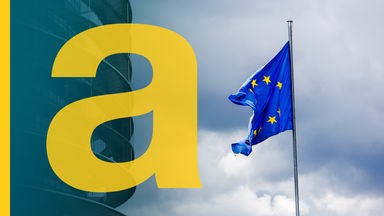 EU-Flagge vor dem europäischen Parlament in Straßburg