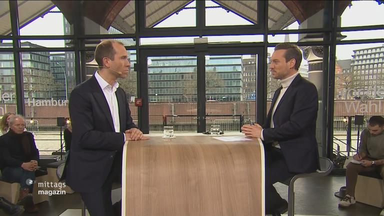 Dennis Thering, CDU, im Gespräch mit ZDF-Mima-Moderator Andreas Wunn