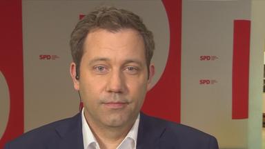 Lars Klingbeil, SPD-Parteivorsitzender im Gespräch mit Antje Pieper