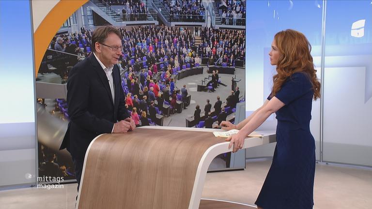 Politikwissenschaftler Uwe Jun im Gespräch mit ZDF-Mima-Moderatorin Mirjam Meinhardt