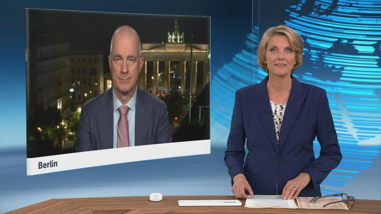 Schaltgespräch zwischen Christian Mölling und Marietta Slomka