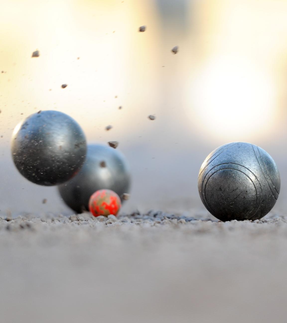 Nahaufnahme Petanque-Kugeln