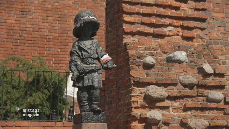 Denkmal des "Kleinen Aufständischen" in Erinnerung an den 2. Weltkrieg in Warschau