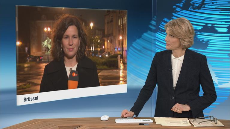 Schaltgespräch zwischen der Moderatorin Mariette Slomka und Isabelle Schaefers