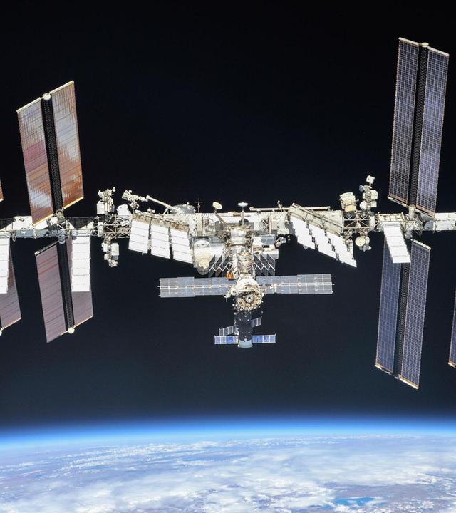 ISS - 2026