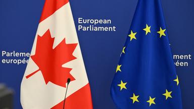 Gemeinsame Presseerklärung von Mark Carney (Kanadischer Premierminister) und Roberta Metsola (Präsidentin des Europäischen Parlaments (EU))/17.9.2026 Straßburg Strasbourg Frankreich / France /Europarlament im Raum Rotunde