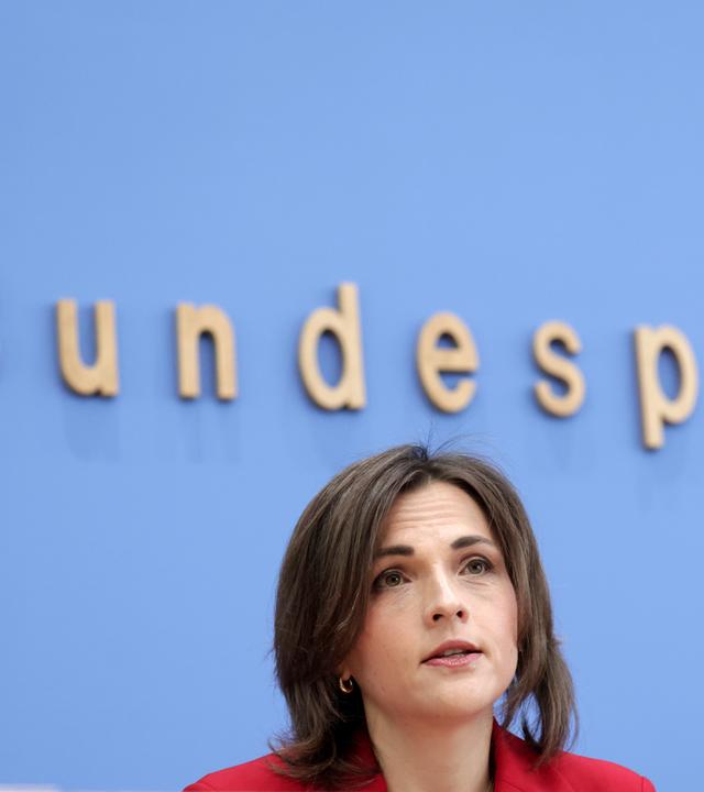 Pressekonferenz zum Bericht der Beauftragten der Bundesregierung für Ostdeutschland in Berlin
