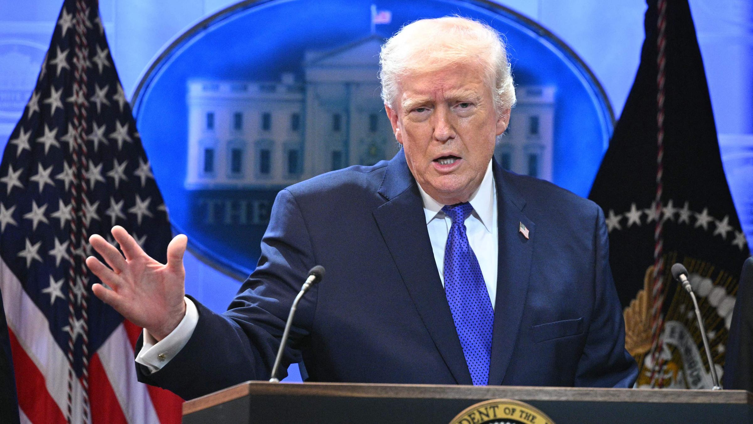 US-POLITICS-COURT-TARIFF-TRUMP-BRIEFING