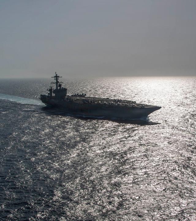 USS Abraham Licoln auf hoher See