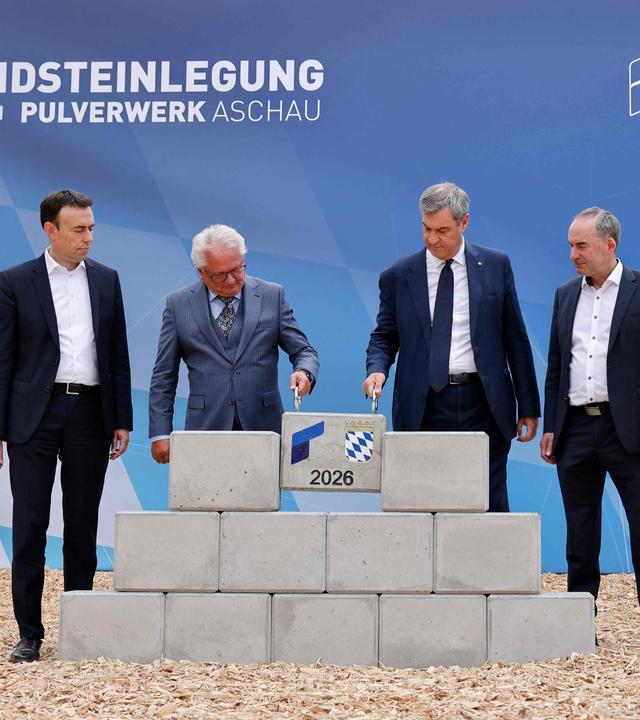 Grundsteinlegung für das Pulverwerk in Aschau