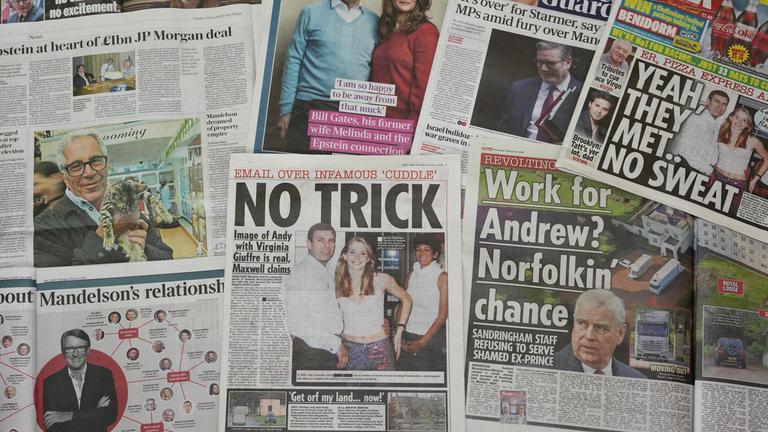 Britische Zeitungen brichten über die britischen Verbindungen zu Jeffrey Epstein