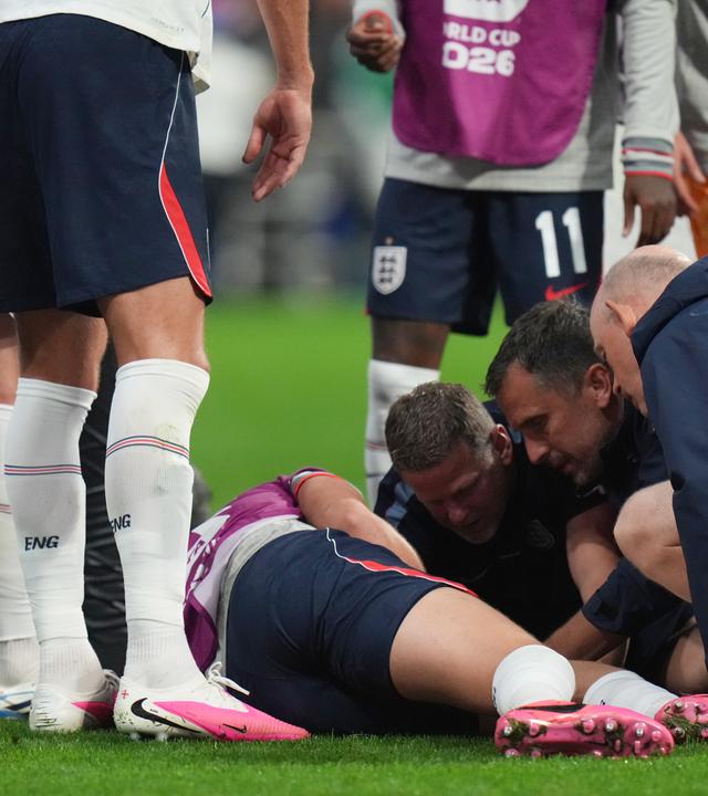 Fußball-WM 2026: Henderson verletzt nach Bandensprung
