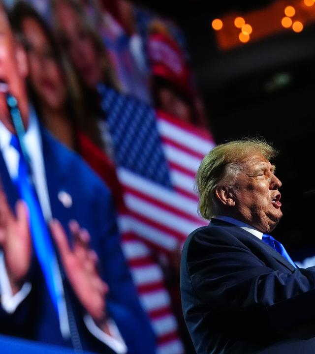 Trump takes center stage at Republicans first midterm convention