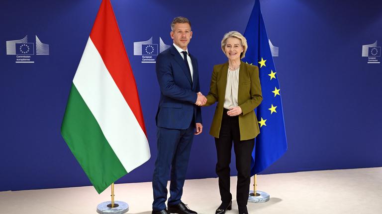 Peter Magyar trifft Ursula von der Leyen in Brüssel