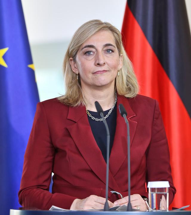 Pressekonferenz nach Beschluss der Gesundheitsreform im Bundeskabinett
