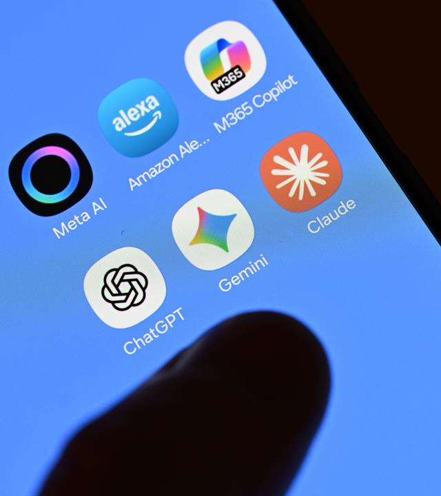 ++ THEMENBILD ++ KI-CHATBOTS / KI - KÜNSTLICHE INTELLIGENZ / KI-