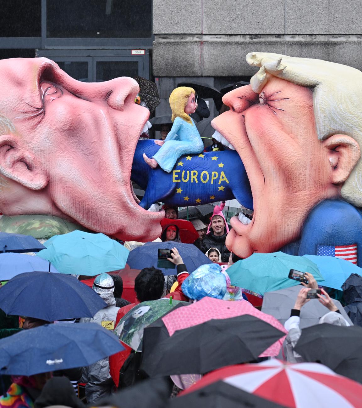 Rosenmontag am Rhein - Düsseldorf