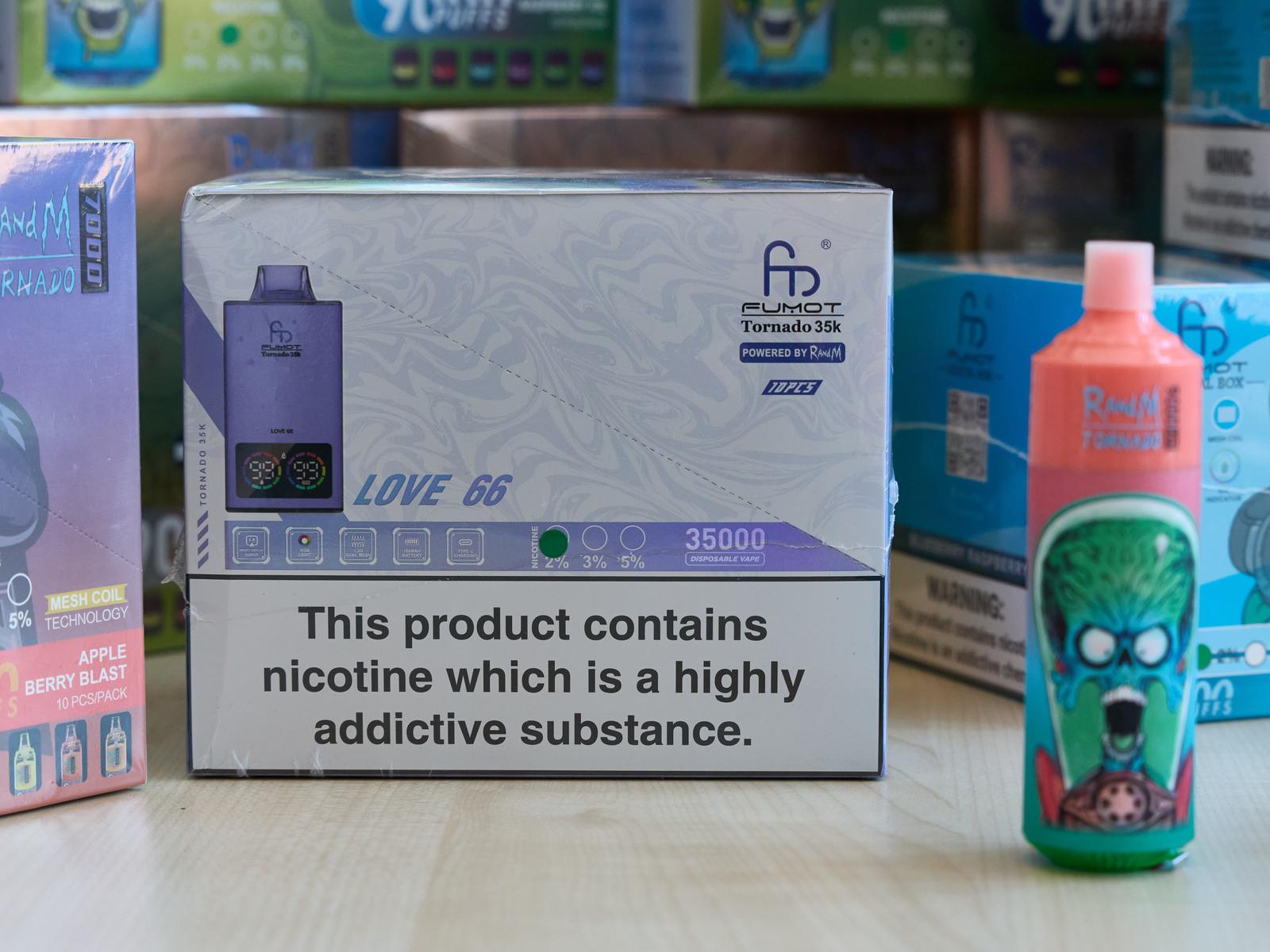 thc vape pen Vaping THC Flower & THC Vape Carts - Understand Effects & Safety  Considerations
