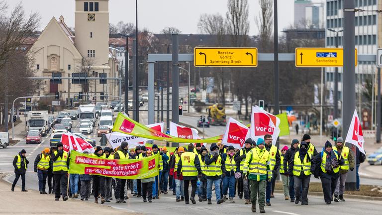 Verdi-Warnstreiks im Nahverkehr  Brandenburg