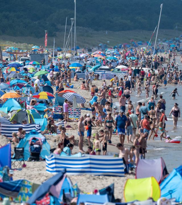 Strandbesucher an der Ostsee