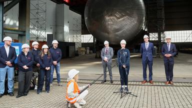 MP Manuela Schwesig (SPD) besucht die Neptun Werft