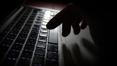 15.000 Verstöße gegen Jugendschutz im Netz