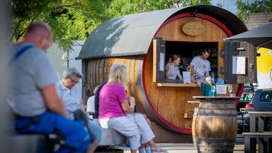 Weinprobierstand Fässchen