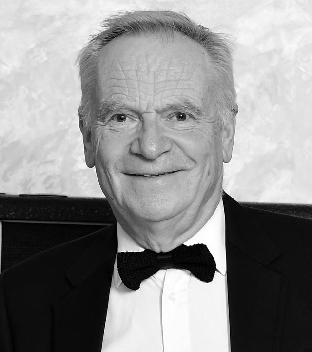 Großbritannien, London: Der britische Autor Jeffrey Archer kommt zur The Hard Rock Pinktober Gala. Archer ist tot. Nach Angaben seines Verlags starb er im Alter von 86 Jahren plötzlich und friedlich zu Hause.