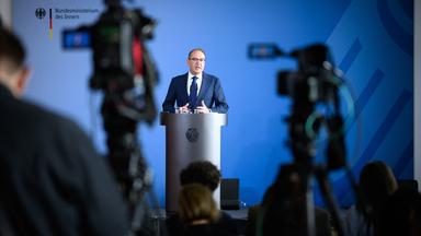 Bundesinnenminister Alexander Dobrindt (CSU)