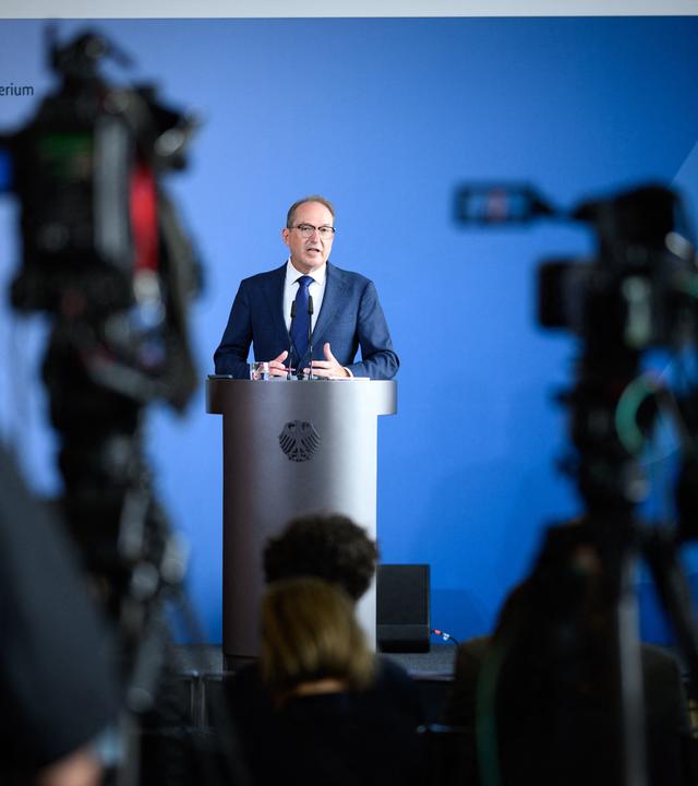 Bundesinnenminister Alexander Dobrindt (CSU)