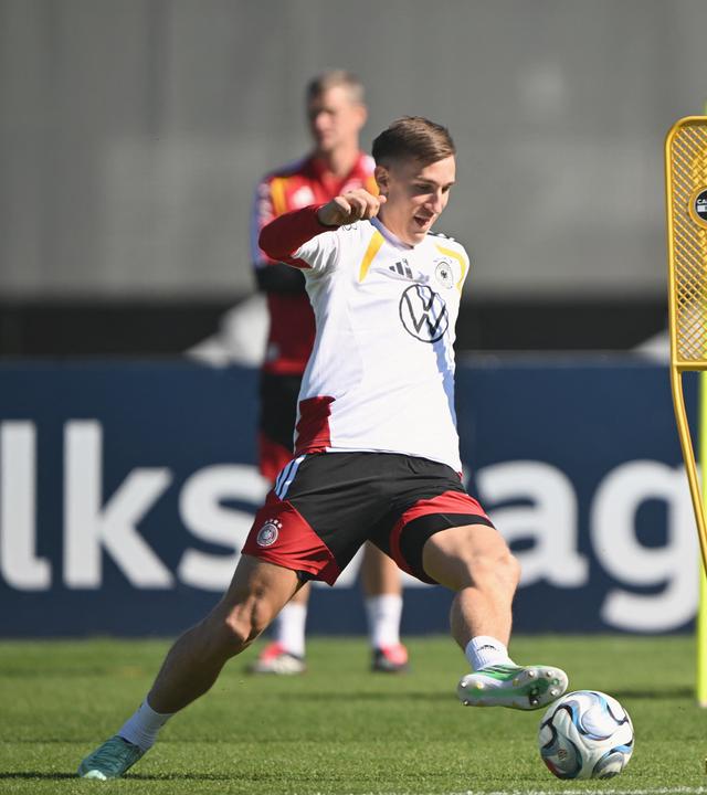 Nico Schlotterbeck beim Abschlusstraining vor dem Serbien-Spiel