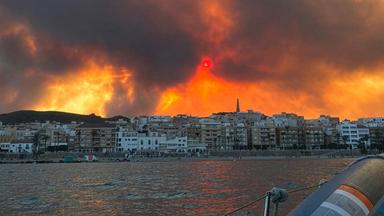 Gewaltiger Brand wütet in Andalusien
