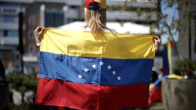 Venezuelans in Costa Rica react to the capture of Nicolas Maduro