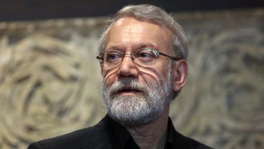 Der Sekretär des Obersten Nationalen Sicherheitsrates des Iran, Ali Larijani, hält nach einem Treffen mit dem libanesischen Parlamentspräsidenten in Beirut, Libanon, am 13. August 2025 eine Pressekonferenz ab (wiederveröffentlicht am 17. März 2026). Laut Angaben des israelischen Verteidigungsministeriums vom 17. März 2026 ist Larijani bei einem israelischen Luftangriff ums Leben gekommen.