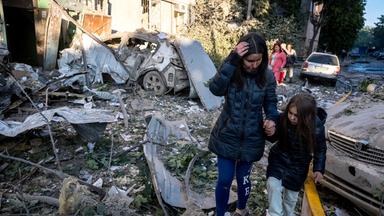 More than a dozen killed in a massive nationwide Russian attack on Ukraine