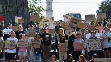 Ukrainians protest against the dismissal of Ukrainian Defence Minister Mykhailo Fedorov in downtown Lviv, Western Ukraine, 16 July 2026, amid the ongoing Russian invasion. Protesters in Kyiv and other Ukrainian cities call for Fedorov to be kept on as defence minister in the government changes process in Ukraine. The protesters hold placards reading like 'Fedorov is the defence minister', 'Don't mess with what works', 'Hands off Fedorov', 'Bring Fedorov back', and others.